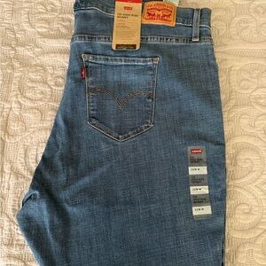 Levi's Woman 22W Blue Skinny Jeans